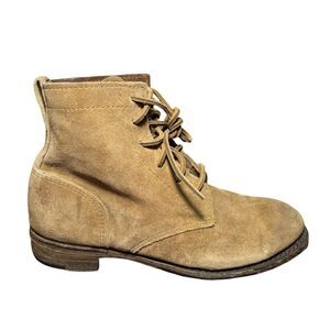 Women’s vintage shoe company boots size 7.5 M